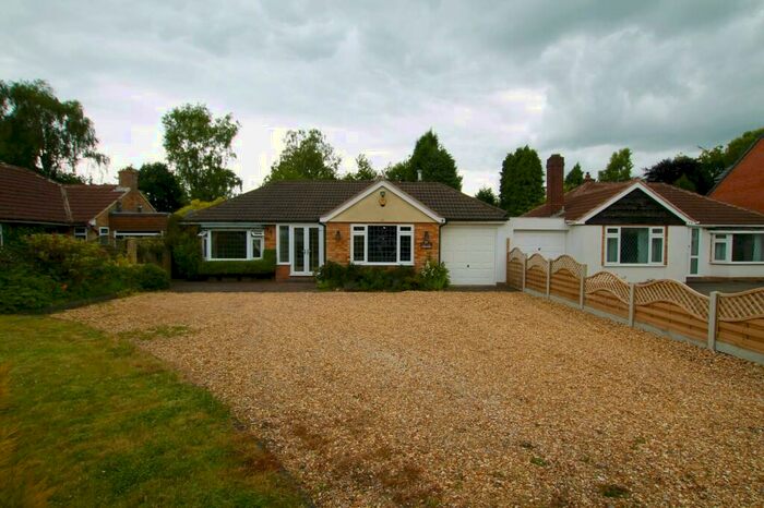 3 Bedroom Bungalow To Rent In Streetly Crescent, Sutton Coldfield, B74