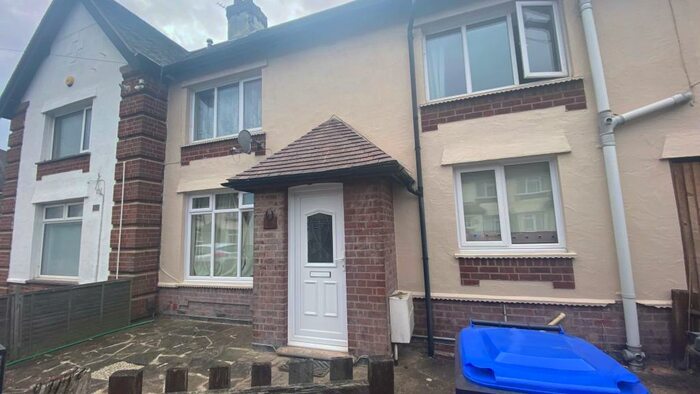 3 Bedroom House To Rent In Rothesay Road, Northampton, NN2