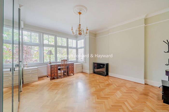 2 Bedroom Flat To Rent In Addison Grove, London, W4