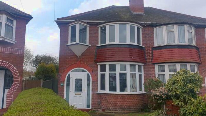 3 Bedroom Semi-Detached House To Rent In Harrowby Place, Willenhall, West Midlands, WV13