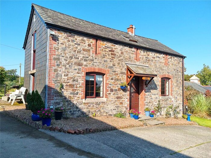 2 Bedroom Barn Conversion To Rent In Brentor, Tavistock, PL19