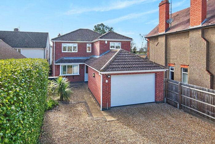 4 Bedroom Detached House For Sale In Polwell Lane, Barton Seagrave, NN15