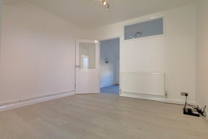 1 Bedroom Cottage To Rent In Station Street, Chatteris, PE16