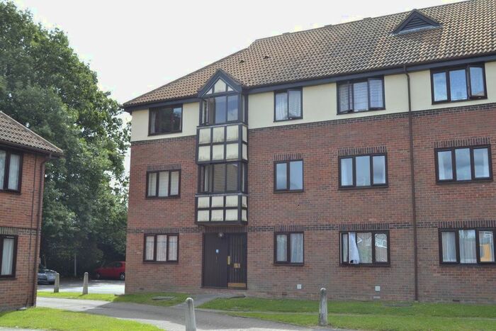 1 Bedroom Flat To Rent In Brinkley Place, Colchester, CO4