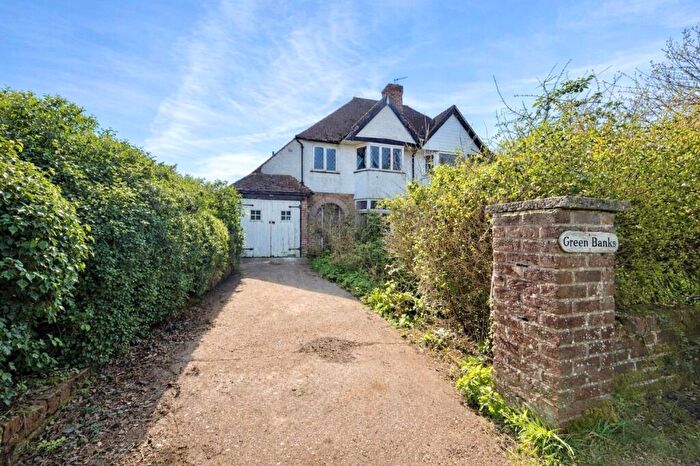 3 Bedroom Semi Detached House For Sale In Middle Lane, Kings Norton, B38