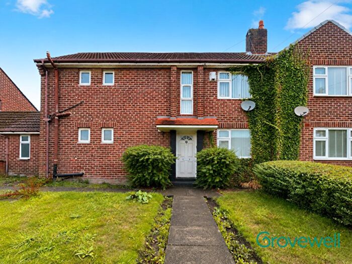 3 Bedroom Semi-Detached House To Rent In Propps Hall Drive, Failsworth, Manchester, M35