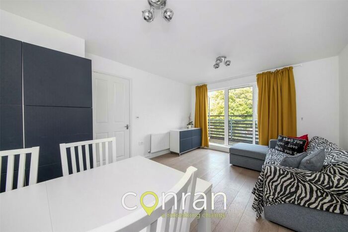 2 Bedroom Apartment To Rent In Charlton Road, Charlton, SE7