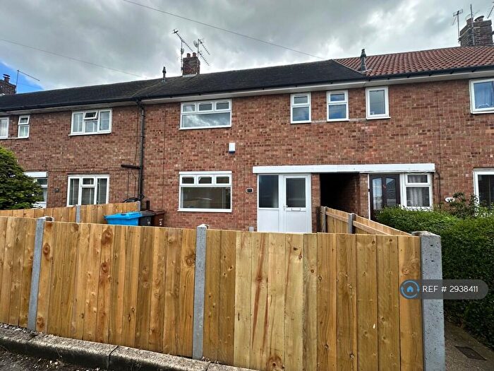 3 Bedroom Terraced House To Rent In Meltonby Avenue, Hull, HU5