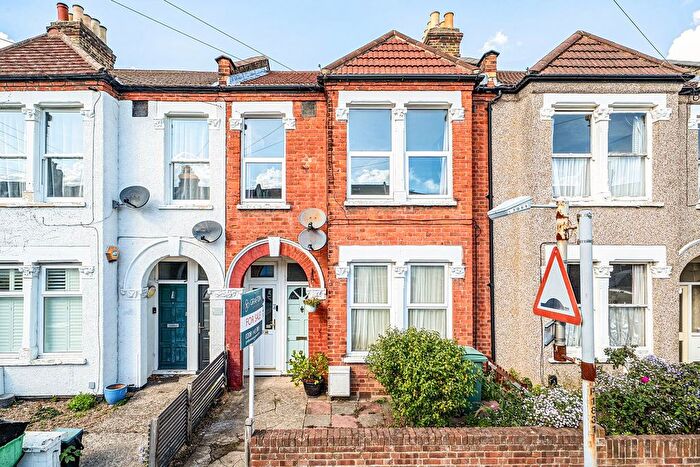 2 Bedroom Maisonette For Sale In Blandford Road, Beckenham, BR3