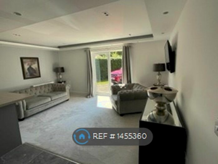 Studio To Rent In Hay Green, Fishlake, Doncaster, DN7