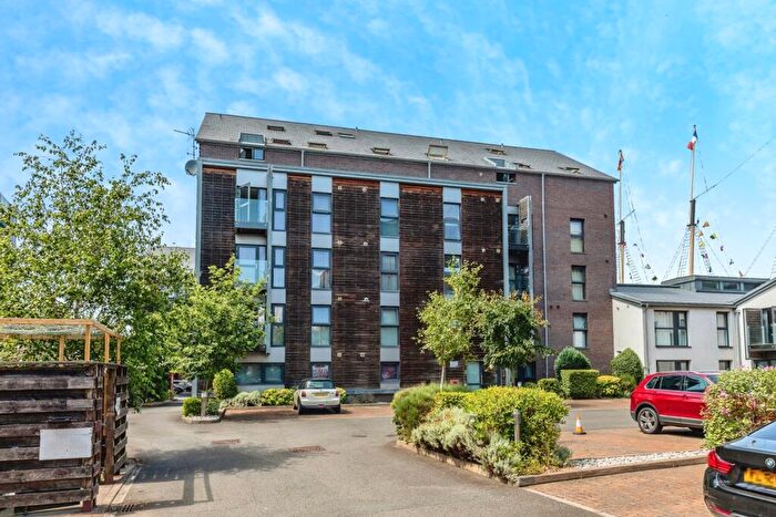 2 Bedroom Flat For Sale In Gas Ferry Road, Bristol, BS1
