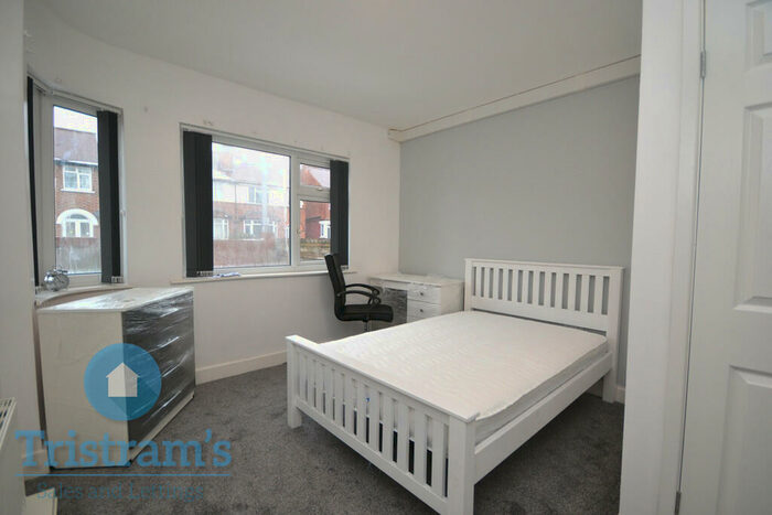 6 Bedroom Semi-Detached House To Rent In Lower Road, Beeston, NG9