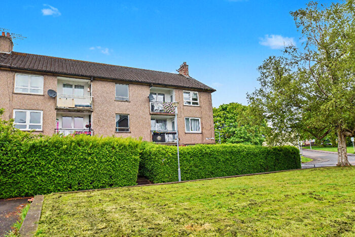 2 Bedroom Flat For Sale In Hillington Quadrant, Hillington, Glasgow, G52