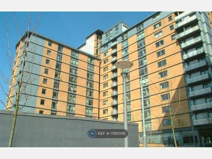 2 Bedroom Flat To Rent In Victoria Road, Acton, W3