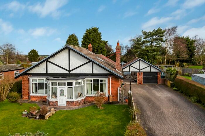4 Bedroom Bungalow For Sale In New Village Road, Little Weighton, Cottingham, HU20