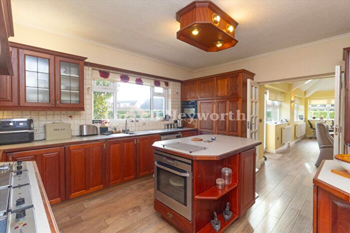 2 Bedroom Bungalow For Sale In Pilling Lane, Preesall, Poulton Le Fylde, FY6