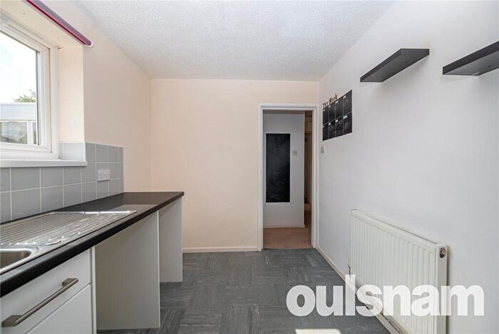 2 Bedroom Apartment To Rent In Coppice Road, Birmingham, West Midlands, B13