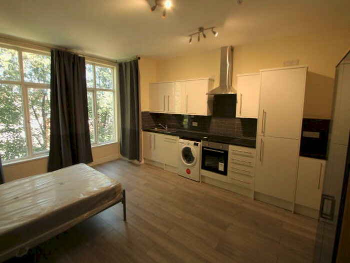 Studio To Rent In Morris Lane, Leeds, LS5