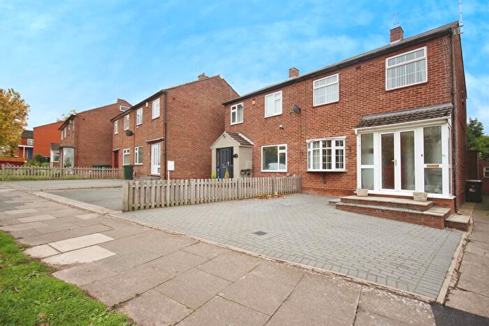 3 Bedroom Semi-Detached House For Sale In Black Prince Avenue, Coventry, CV3