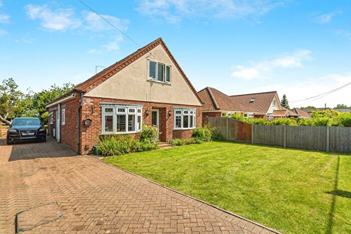 4 Bedroom Bungalow For Sale In Vera Road, Norwich, NR13