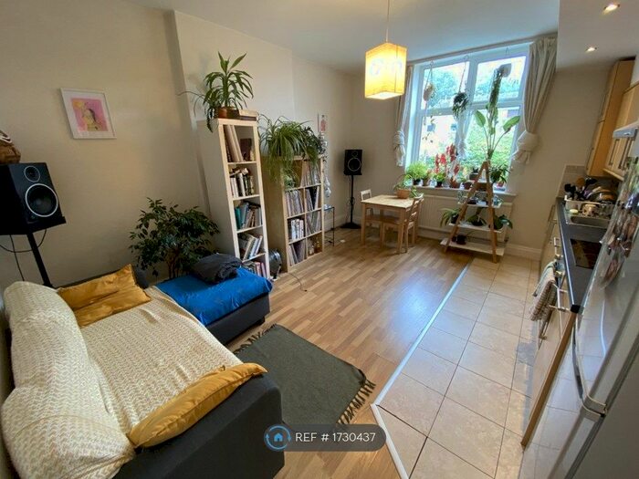 1 Bedroom Flat To Rent In Otley Road, Leeds, LS16