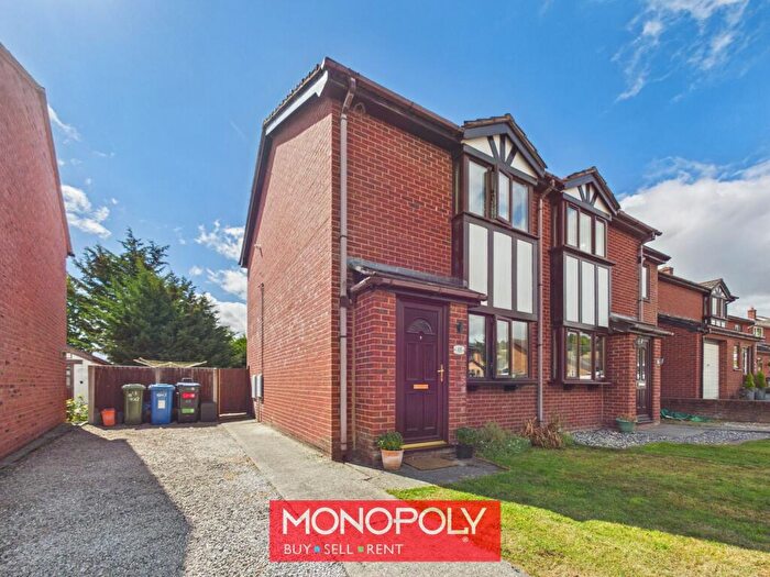 2 Bedroom Semi-Detached House For Sale In Caer Felin, Llanrhaeadr, LL16