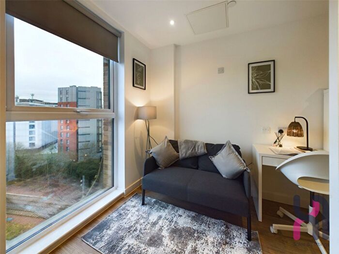 1 Bedroom Flat To Rent In Cheltenham Place, Frederick Road, Salford, M6