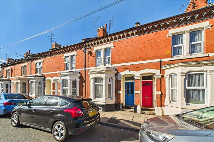 3 Bedroom Terraced House For Sale In Burns Street, The Mounts, Northampton, NN1