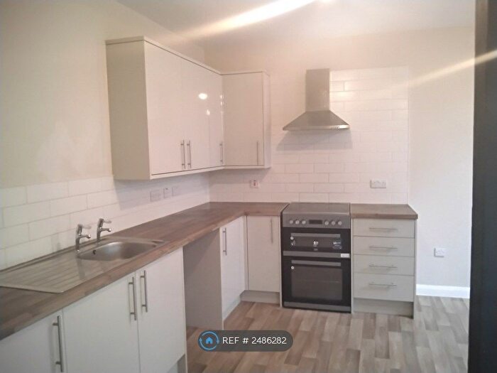 2 Bedroom Flat To Rent In Skinner Street, Newport, NP20