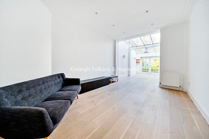 4 Bedroom House To Rent In Fitzwarren Gardens London, N19