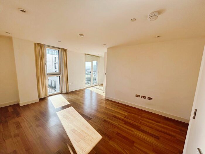 1 Bedroom Property To Rent In The Hayes Apartments, The Hayes, Cardiff, CF10