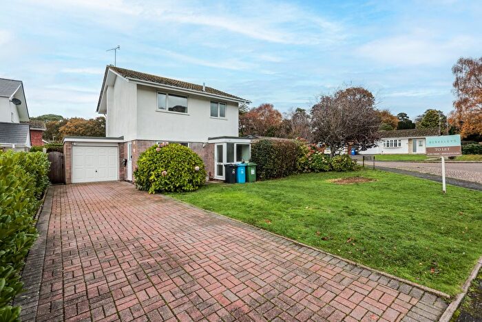 3 Bedroom Detached House To Rent In Broadwater Avenue, Whitecliff, BH14