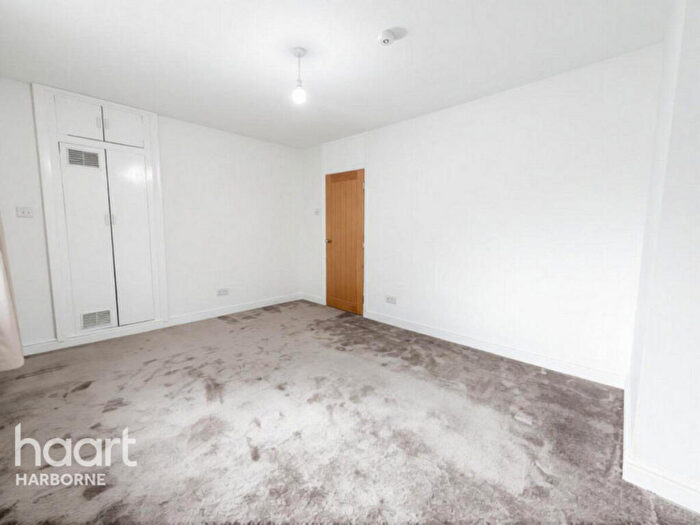 3 Bedroom Property To Rent In Poole Crescent, Harborne, B17