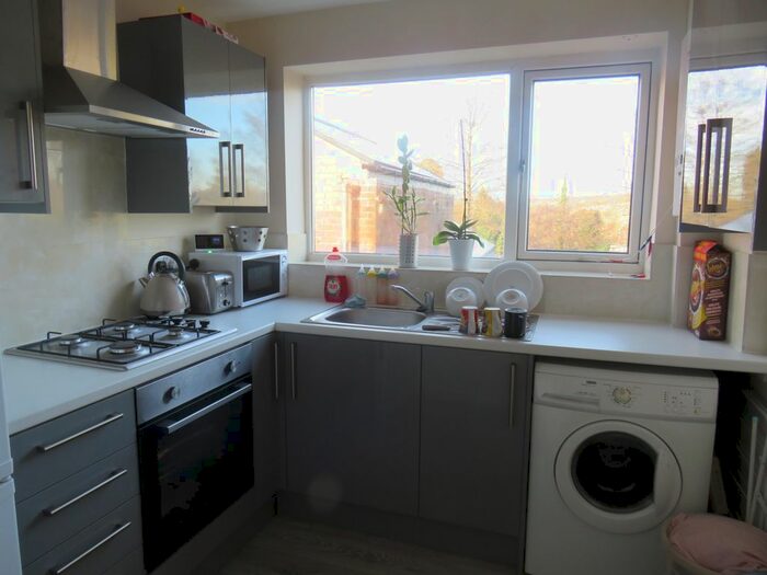 2 Bedroom Flat To Rent In Laughton Road, Dinnington, Sheffield, S25