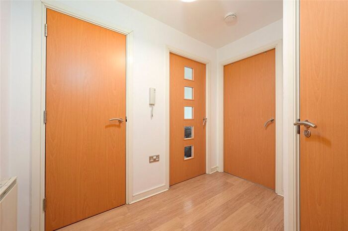 1 Bedroom Flat For Sale In Albion Street, City Centre, Wolverhampton, West Midlands, WV1