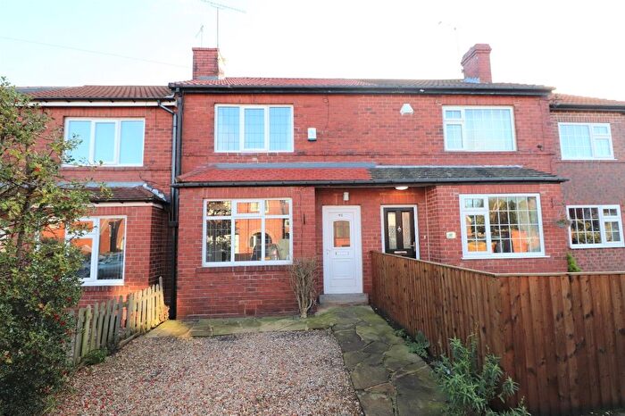 2 Bedroom Detached House To Rent In Merton Avenue, Farsley, Pudsey, West Yorkshire, Uk, LS28
