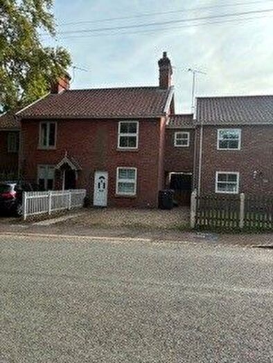 2 Bedroom Cottage To Rent In Long Road, Framingham Earl, NR14