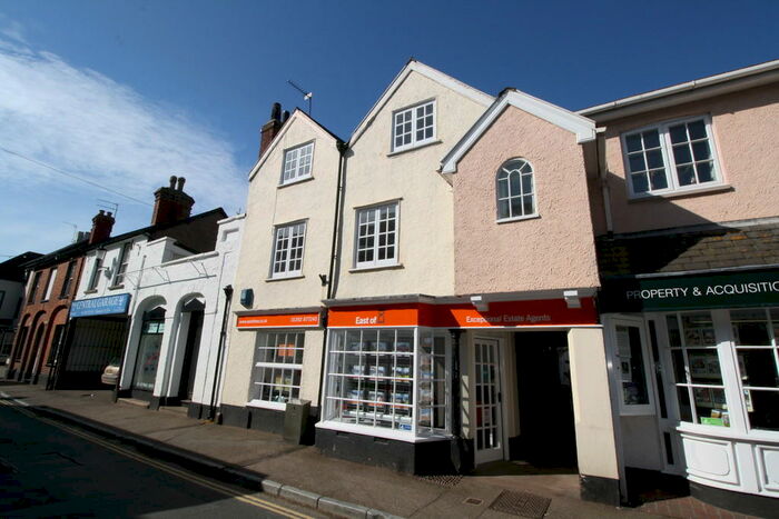 2 Bedroom Apartment To Rent In Fore Street, Topsham, EX3
