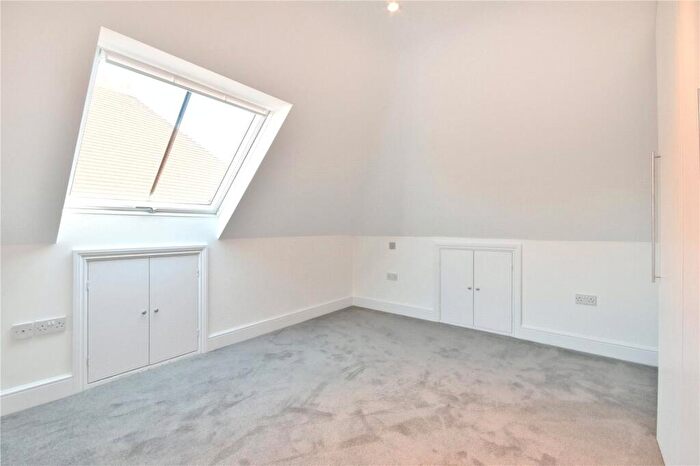 1 Bedroom Flat To Rent In Dartmouth Road, Mapesbury, NW2