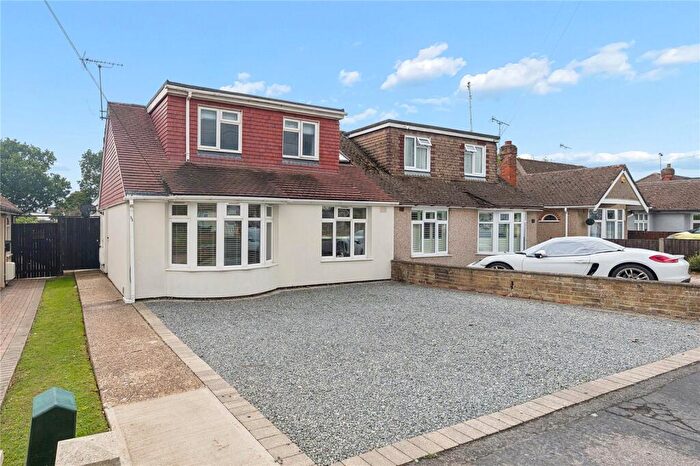 3 Bedroom Semi-Detached House For Sale In Laburnum Avenue, Wickford, Essex, SS12