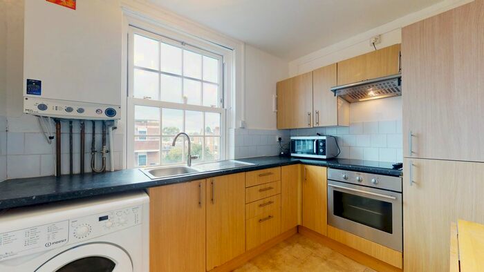 3 Bedroom Flat To Rent In Flora Gardens, Hammersmith, W6