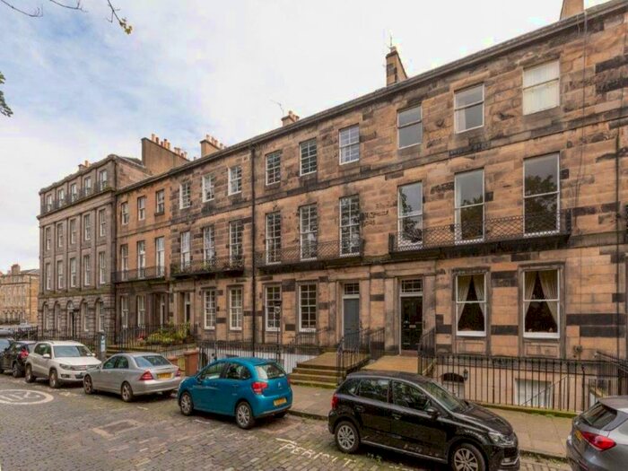 2 Bedroom Flat To Rent In Fettes Row, New Town, Edinburgh, EH3