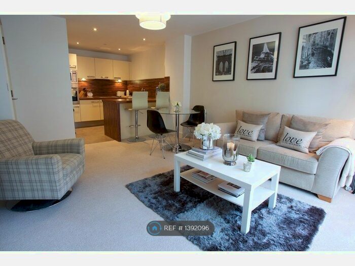 1 Bedroom Flat To Rent In Cypress Place, Manchester, M4