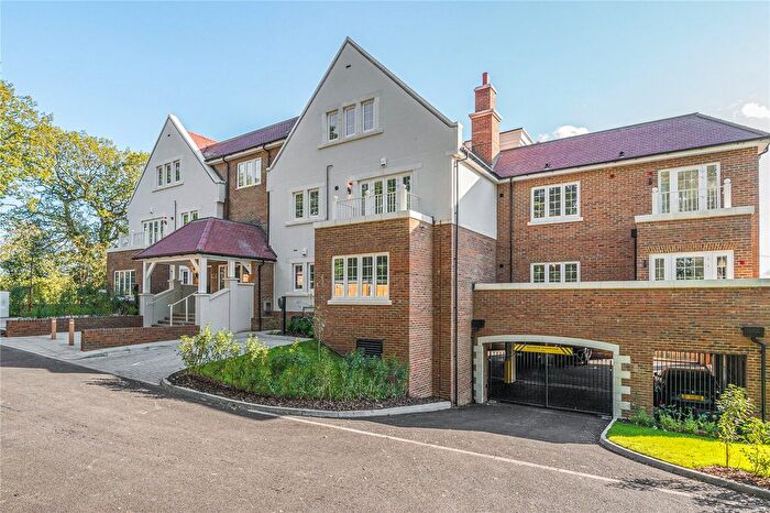 1 Bedroom Flat For Sale In Oak Hill House, Merrileas Drive, Oxshott, KT22