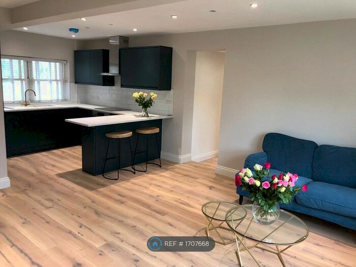 2 Bedroom Flat To Rent In Penrith Place, London, SE27