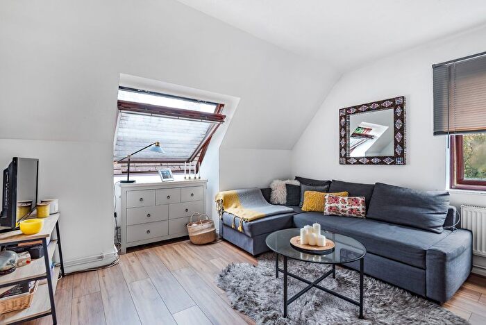 1 Bedroom Flat To Rent In Capstan Way, London, SE16