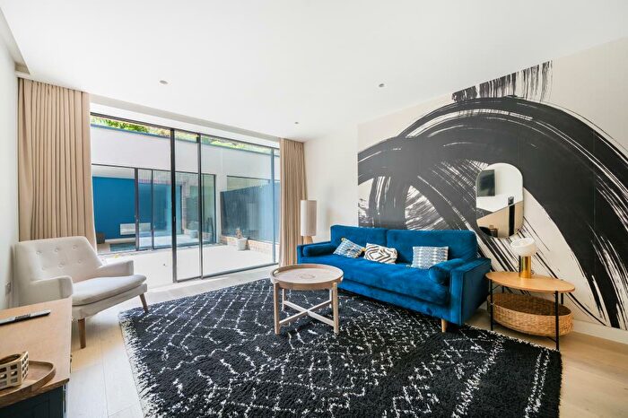 4 Bedroom Terraced House To Rent In London, London, NW5