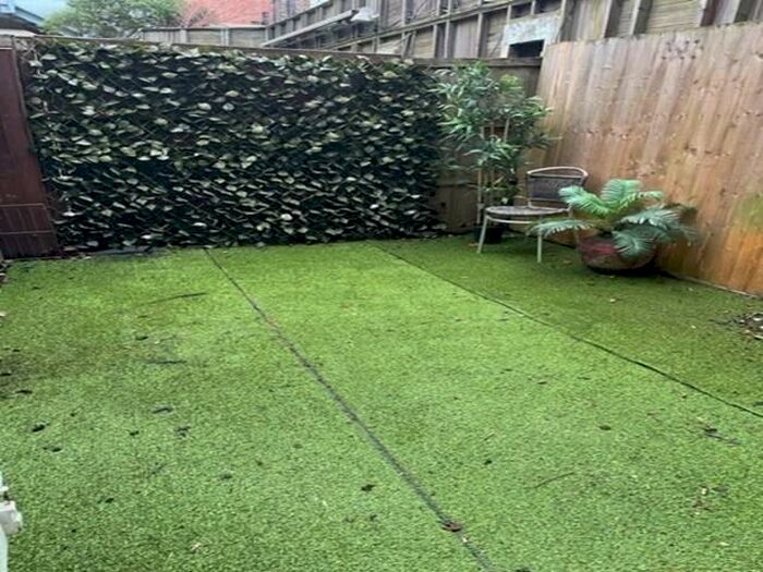 2 Bedroom Flat To Rent In Golders Green Crescent, London, NW11