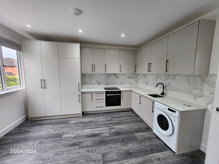 1 Bedroom Flat To Rent In Woodside Avenue, London, N12