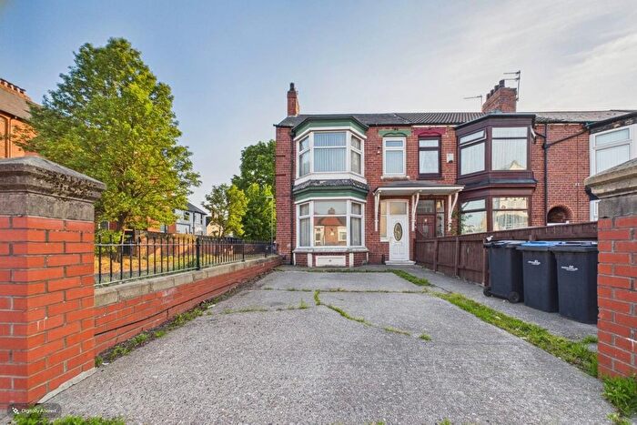 4 Bedroom End Of Terrace House For Sale In Marton Road, Middlesbrough, TS4